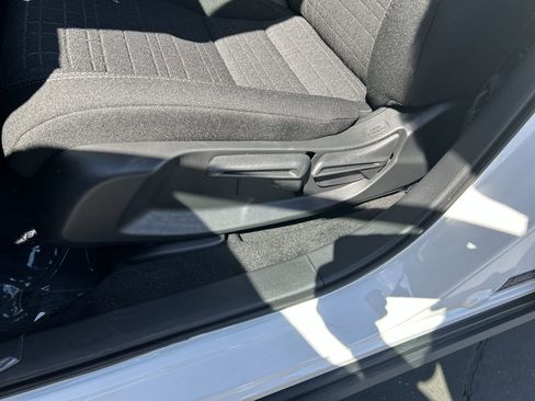New 2026 Honda HR-V LX image 14