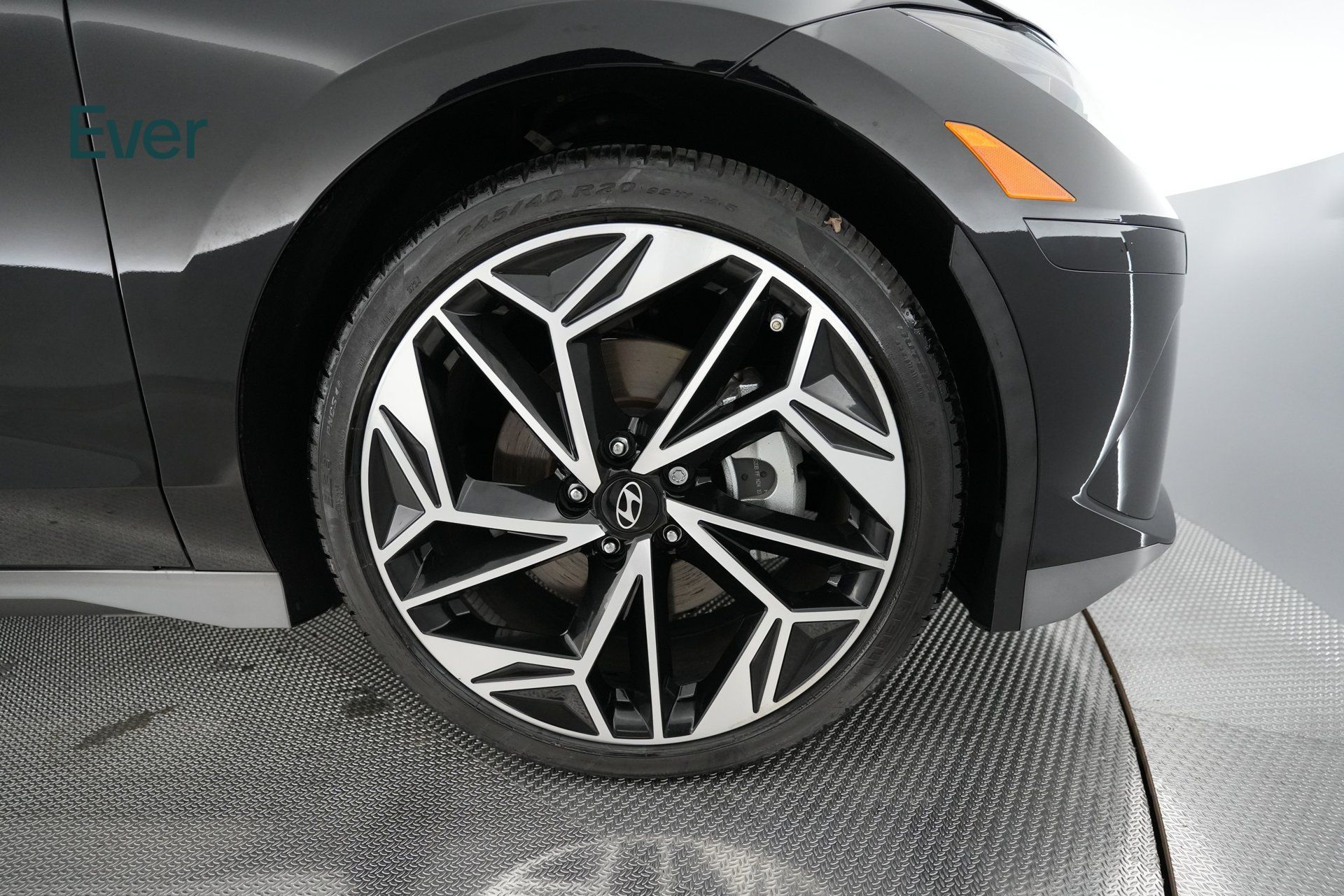 Used 2025 Hyundai Ioniq 6 SEL RWD image 9