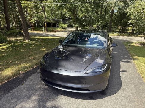 Used 2024 Tesla Model 3 Long Range AWD/4WD image 4