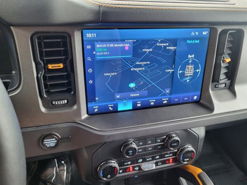 Used 2024 Ford Bronco Badlands image 18