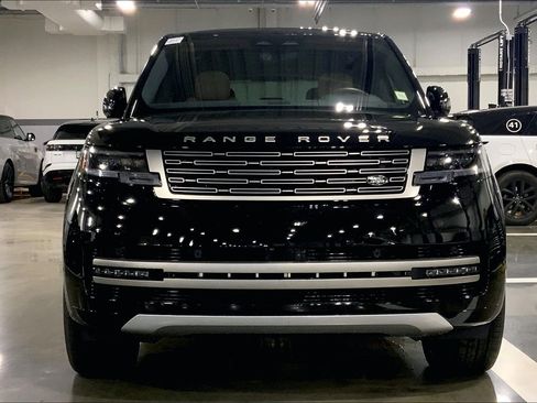 New 2026 Land Rover Range Rover SE AWD/4WD image 3