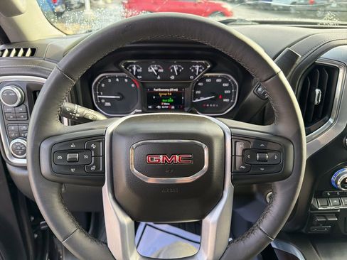Used 2022 GMC Sierra 1500 SLT w/ SLT Premium Plus Package AWD/4WD image 28