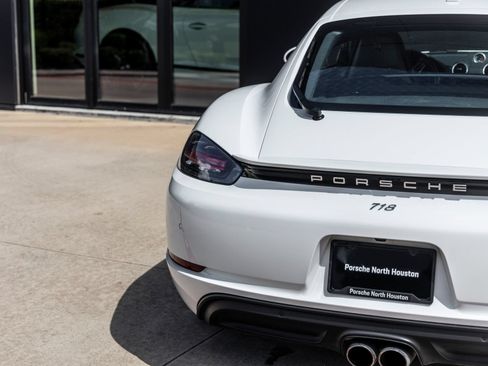 Certified 2024 Porsche 718 Cayman RWD image 13