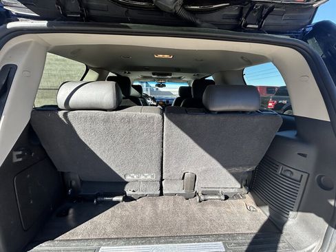 Used 2014 Cadillac Escalade Luxury image 34