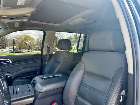 Used 2019 GMC Yukon XL Denali w/ Denali Ultimate Package image 10