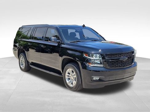 Used 2020 Chevrolet Suburban LT RWD image 1
