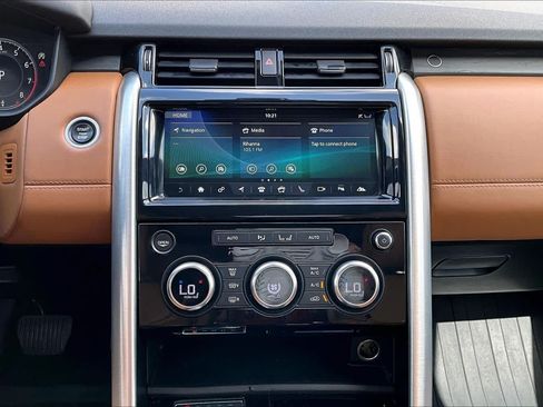 Used 2018 Land Rover Discovery HSE Luxury AWD/4WD image 7