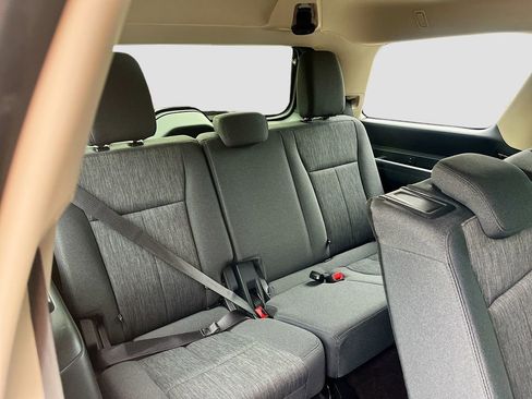 Used 2023 Ford Expedition XLT image 26