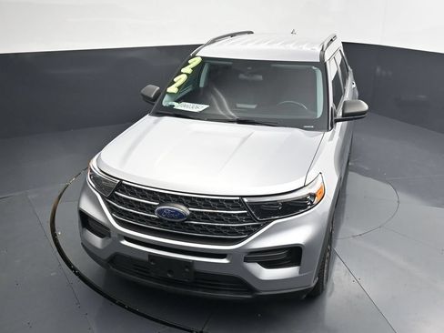 Used 2022 Ford Explorer XLT AWD/4WD image 24