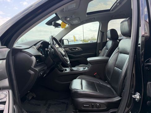 Used 2019 Chevrolet Traverse LT w/ LT Premium Package image 15