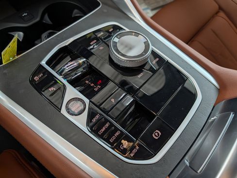 New 2026 BMW X6 M60i image 24