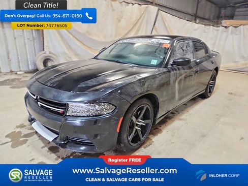Used 2018 Dodge Charger SXT image 1