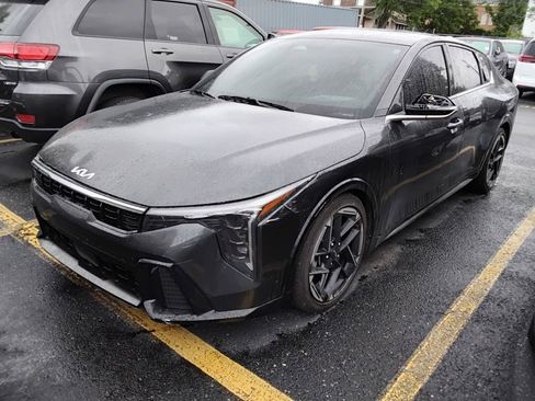 Used 2025 Kia K4 GT-Line w/ GT-Line Premium Package FWD image 3