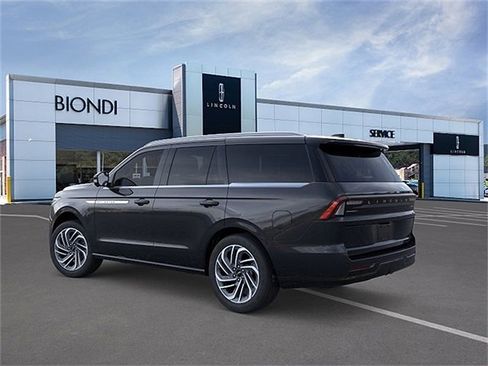 New 2026 Lincoln Navigator Reserve AWD/4WD image 4
