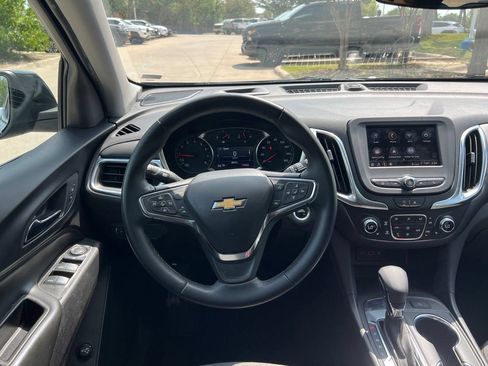Used 2024 Chevrolet Equinox LT FWD image 15