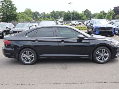Used 2021 Volkswagen Jetta R-Line w/ R-Line Cold Weather Package FWD image 4