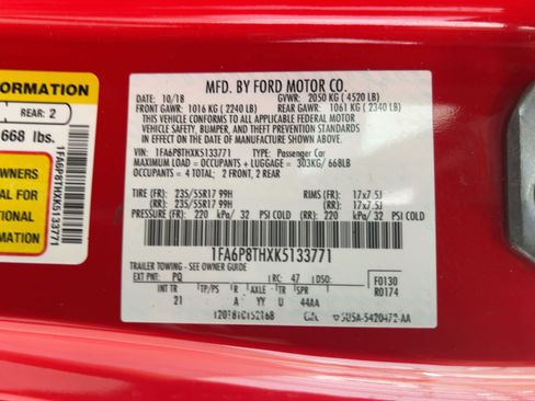 Used 2019 Ford Mustang Coupe image 18