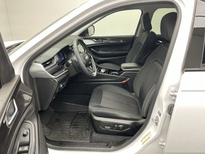 Used 2023 Jeep Grand Cherokee Laredo