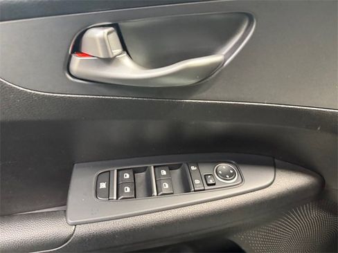 Used 2020 Kia Forte LXS image 25