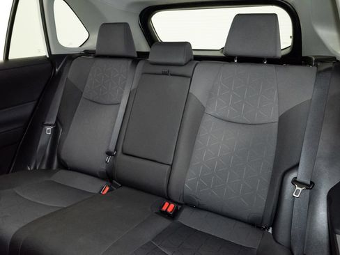 Used 2025 Toyota RAV4 XLE AWD/4WD image 21