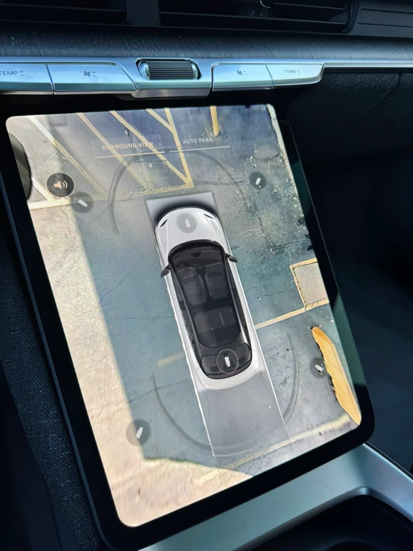 Used 2023 Lucid Air Touring AWD/4WD image 32