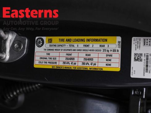 Used 2021 Tesla Model Y Long Range AWD/4WD image 28