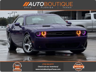 Used 2016 Dodge Challenger R/T Scat Pack w/ Leather Interior Group