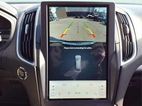 Used 2023 Ford Edge SEL w/ Convenience Package image 24