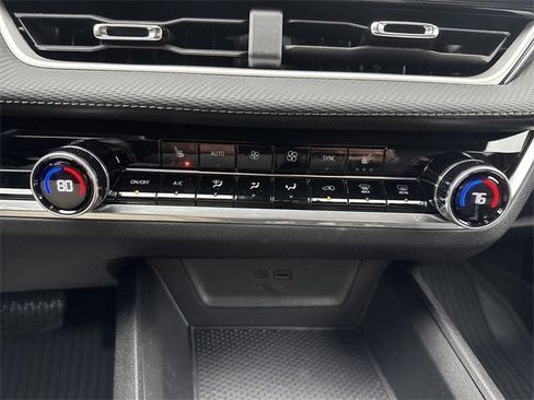 New 2026 Chevrolet Equinox LT w/ Convenience Package II image 52