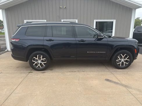 Certified 2023 Jeep Grand Cherokee L Limited image 2