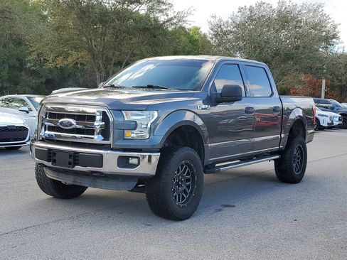 Used 2015 Ford F150 XLT image 3
