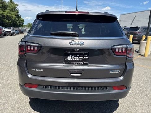 Used 2022 Jeep Compass Latitude AWD/4WD image 15