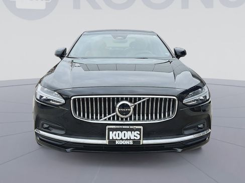 Used 2023 Volvo S90 B6 Ultimate image 11