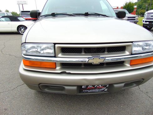 Used 2002 Chevrolet Blazer LS w/ Preferred Equipment Group image 41