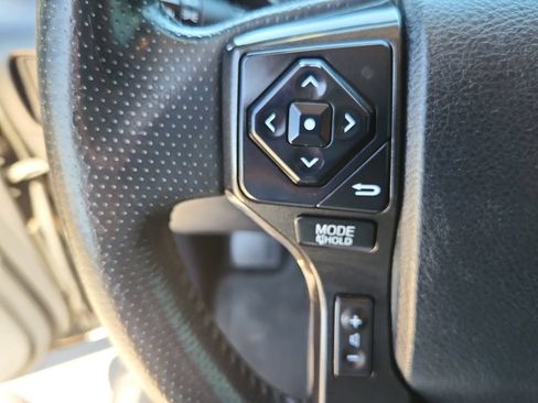 Used 2018 Toyota 4Runner TRD Off-Road Premium AWD/4WD image 21