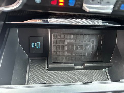 Certified 2022 Ford F150 Platinum w/ Equipment Group 701A High image 36