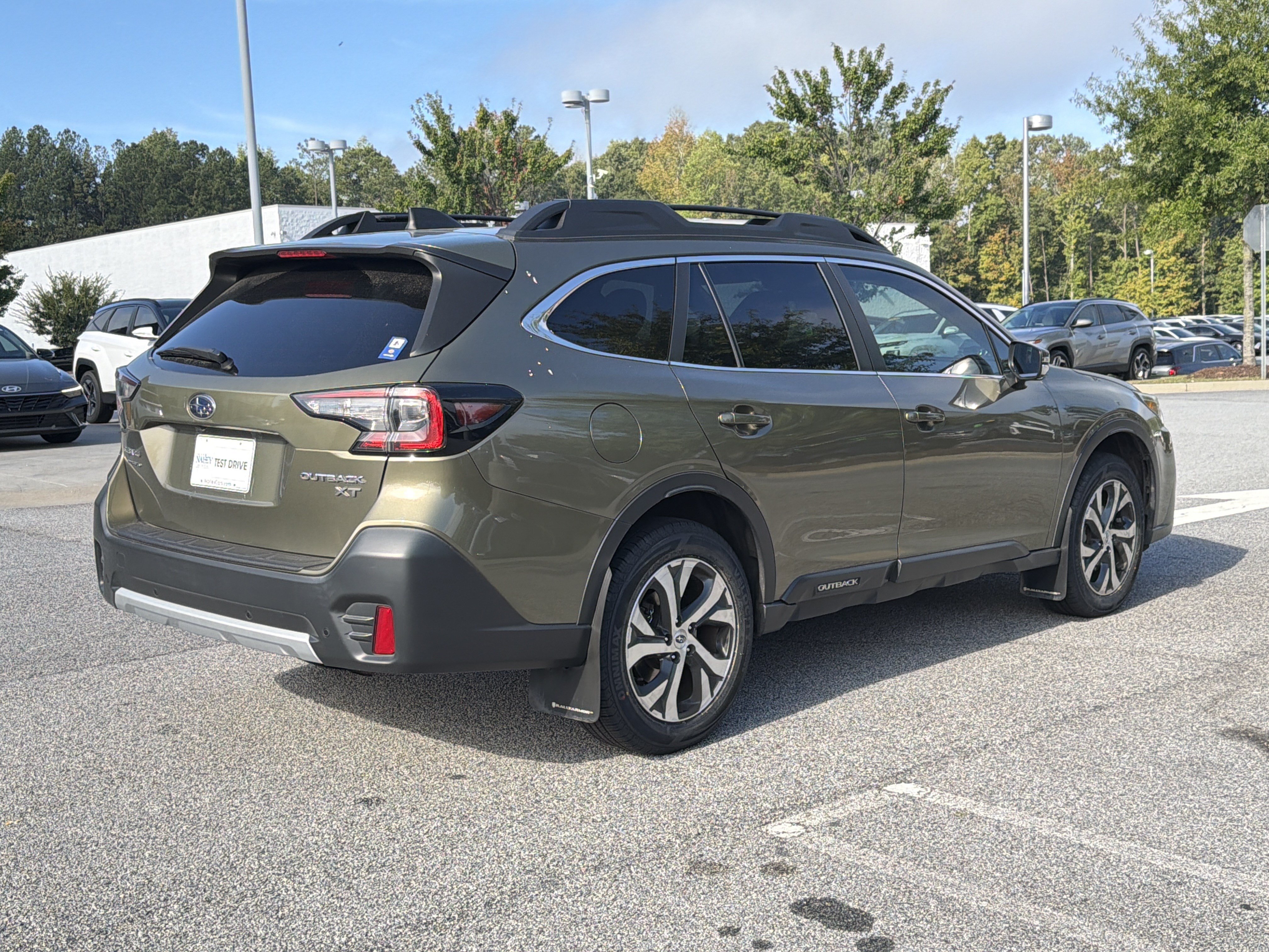 Used 2022 Subaru Outback Limited XT AWD/4WD image 28