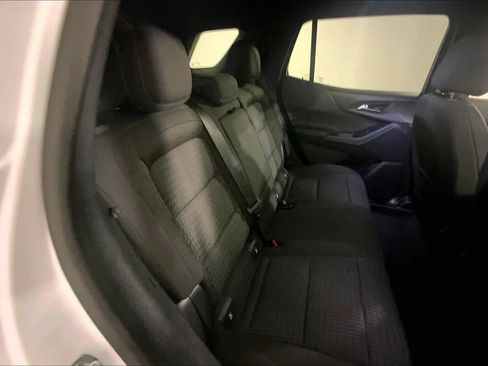 Used 2026 Chevrolet Equinox LT FWD image 25
