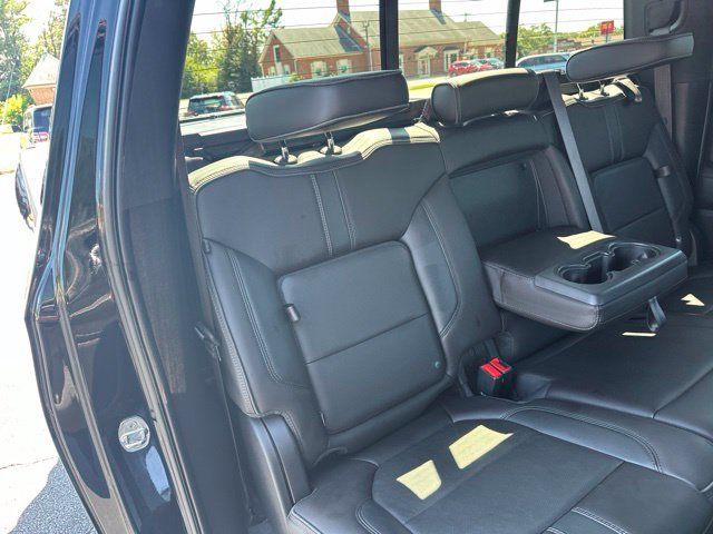 Used 2019 Chevrolet Silverado 1500 High Country w/ Technology Package AWD/4WD image 28