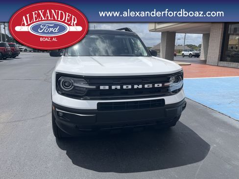 Used 2024 Ford Bronco Sport Outer Banks w/ Tech Package AWD/4WD image 4