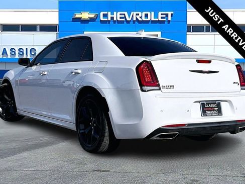 Used 2023 Chrysler 300 S w/ Comfort Group image 4