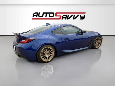 Used 2025 Toyota GR86 Premium w/ ALL Weather Mat Package (TMS) RWD image 7