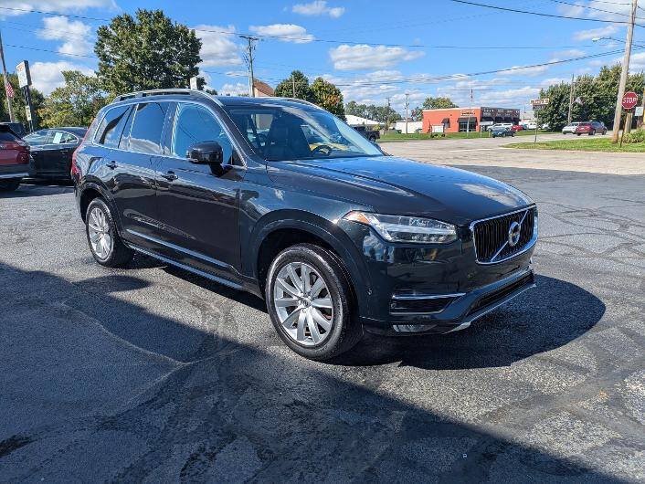 Used 2016 Volvo XC90 T6 Momentum w/ Momentum Plus Package AWD/4WD image 4