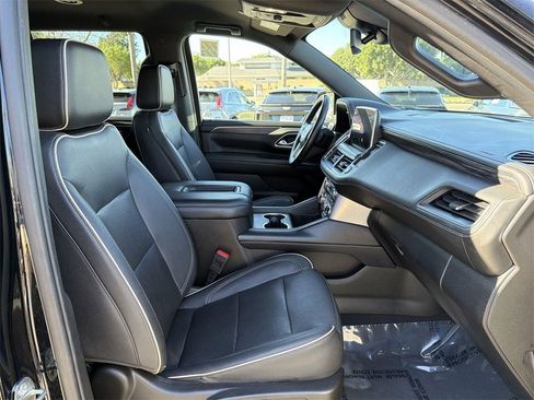 Used 2023 GMC Yukon SLT image 33