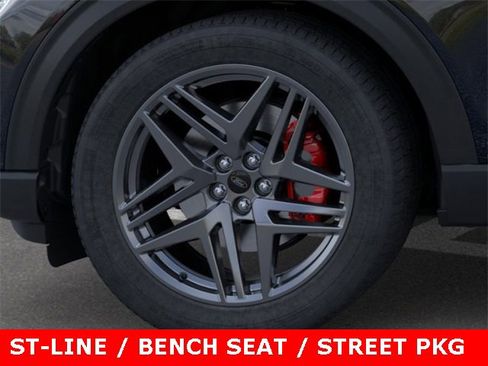 New 2025 Ford Explorer ST-Line w/ ST-Line Street Pack image 19