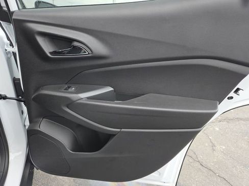 New 2026 Chevrolet Trax RS w/ Sunroof Package FWD image 27