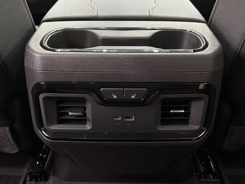 Used 2026 GMC Sierra 1500 AT4 w/ AT4 Premium Package AWD/4WD image 39