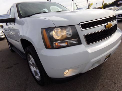 Used 2007 Chevrolet Suburban LTZ w/ LTZ Preferred Equipment Group AWD/4WD image 55