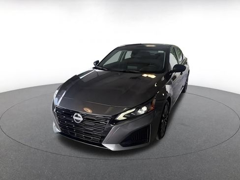 Used 2026 Nissan Altima 2.5 SV FWD image 6