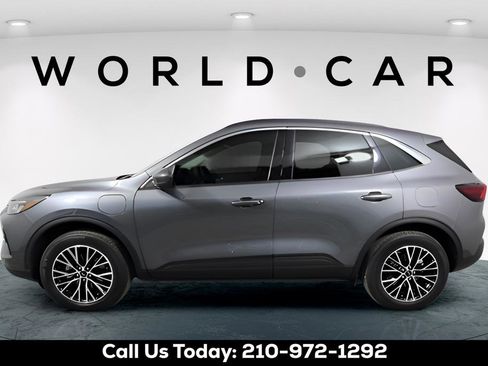Used 2024 Ford Escape SE FWD image 6